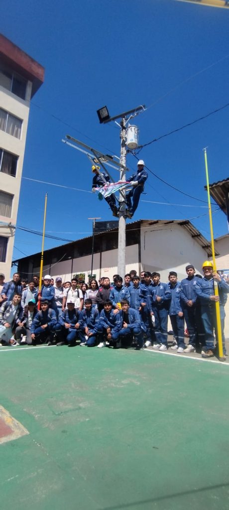 Demostración Ascenso a postes